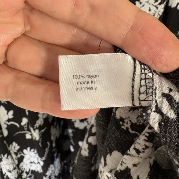 Lane Bryant Black White Floral Blouse Women's Size 22-24‎ Flowy Long-Sleeve - Picture 4 of 7